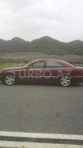 Mercedes E 240 2003, 199,779 km - 2.6 l - Qəbələ