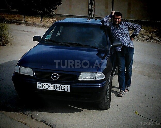 Opel Astra 1995, 297,000 km - 1.6 l - Bakı