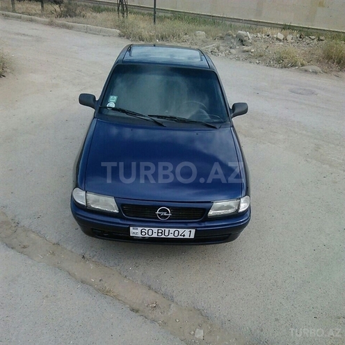 Opel Astra 1995, 297,000 km - 1.6 l - Bakı