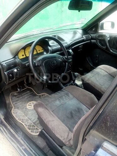 Opel Astra 1995, 297,000 km - 1.6 l - Bakı