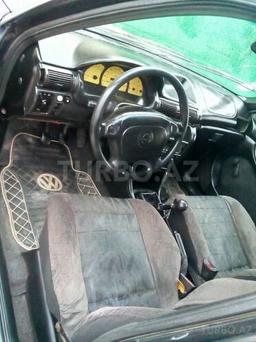 Opel Astra 1995, 297,000 km - 1.6 l - Bakı