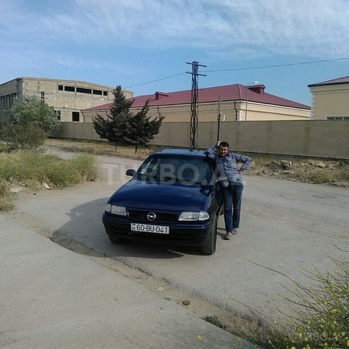 Opel Astra 1995, 297,000 km - 1.6 l - Bakı