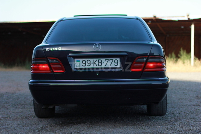 Mercedes E 240 1998, 390,000 km - 2.4 л - Bakı