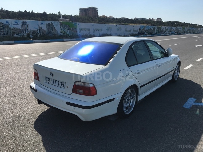 BMW 540 2002, 157,000 km - 4.4 l - Sumqayıt