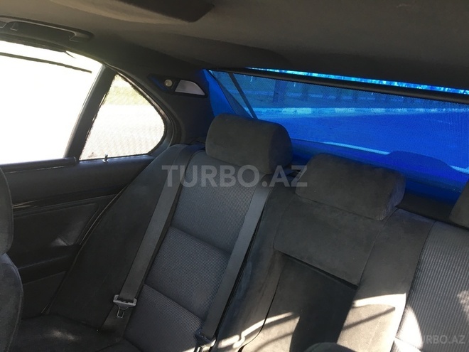BMW 540 2002, 157,000 km - 4.4 l - Sumqayıt