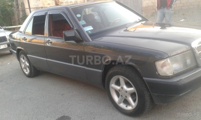 Mercedes 190 1990, 300,000 km - 2.0 л - Bakı