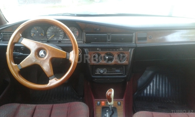 Mercedes 190 1990, 300,000 km - 2.0 л - Bakı