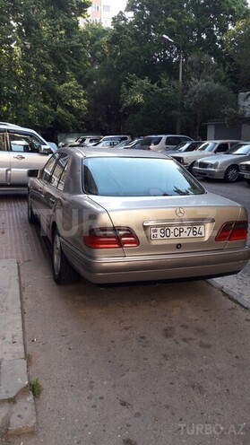 Mercedes E 300 1996, 450,000 km - 0.3 l - Bakı