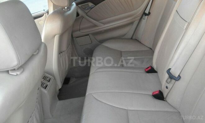 Mercedes E 240 2001, 230,000 km - 2.6 l - Beyləqan