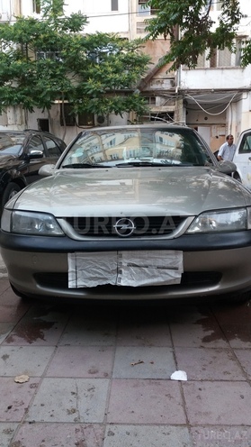 Opel Vectra 1998, 156,044 km - 1.6 l - Bakı