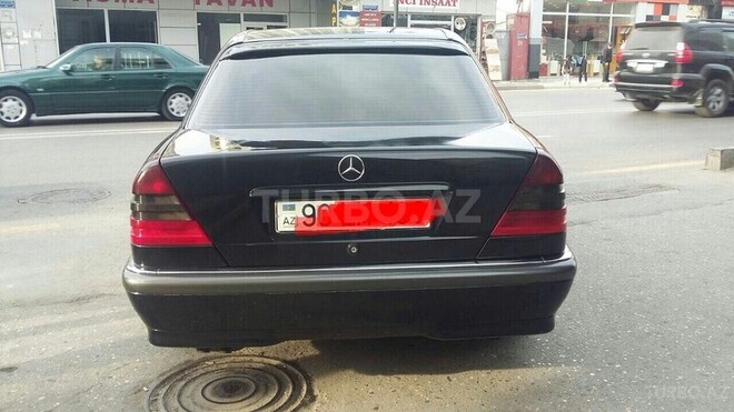 Mercedes C 230 1998, 256,000 km - 2.3 l - Sumqayıt