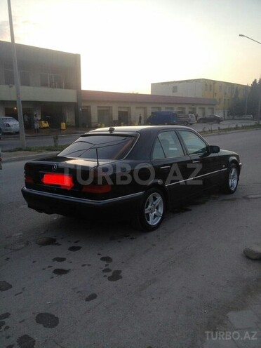 Mercedes C 230 1998, 256,000 km - 2.3 l - Sumqayıt