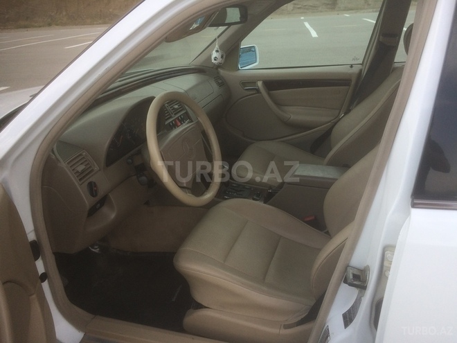 Mercedes C 230 1999, 157,500 km - 2.3 l - Xırdalan