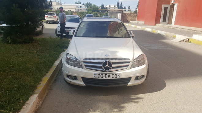 Mercedes C 300 2008, 188,000 km - 3.0 l - Gəncə