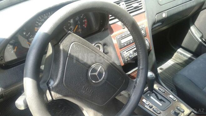 Mercedes C 200 1996, 298,000 km - 2.0 l - Sumqayıt