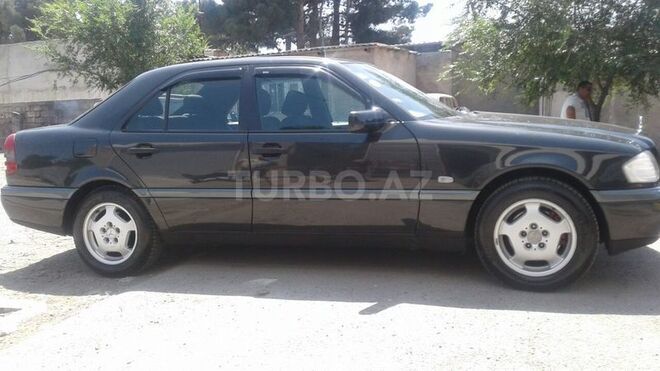 Mercedes C 200 1996, 298,000 km - 2.0 l - Sumqayıt