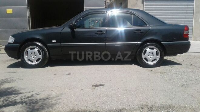 Mercedes C 200 1996, 298,000 km - 2.0 l - Sumqayıt