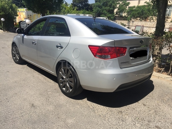 Kia Cerato 2010, 175,000 km - 2.0 l - Bakı