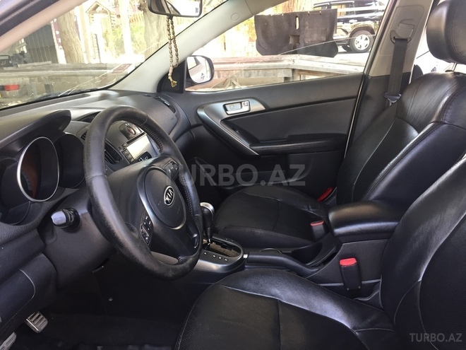 Kia Cerato 2010, 175,000 km - 2.0 l - Bakı