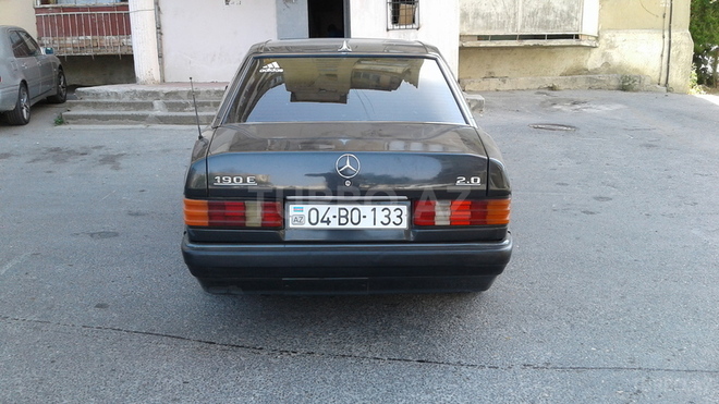 Mercedes 190 1991, 280,000 km - 2.0 л - Bakı