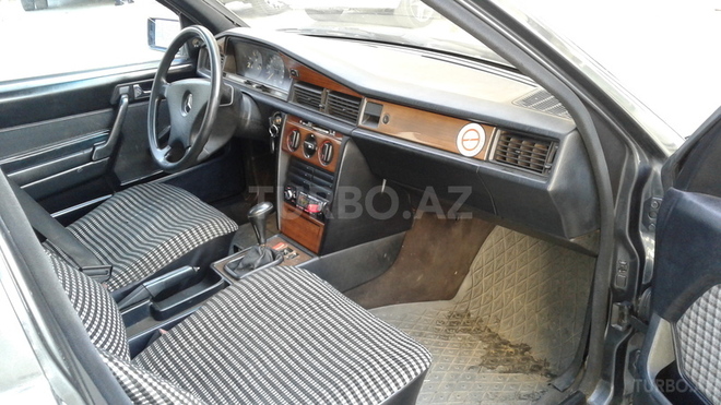 Mercedes 190 1991, 280,000 km - 2.0 л - Bakı