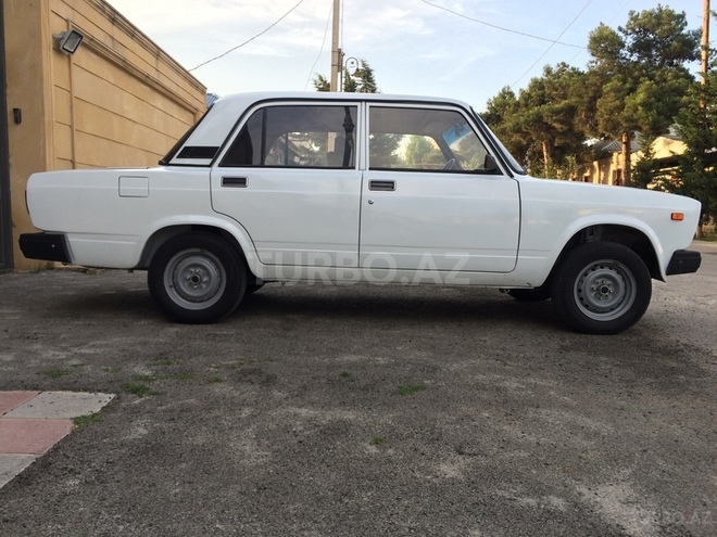 LADA (VAZ) 2107 2006, 128,500 km - 1.6 л - Salyan