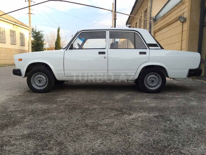 LADA (VAZ) 2107 2006, 128,500 km - 1.6 л - Salyan