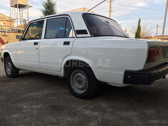 LADA (VAZ) 2107 2006, 128,500 km - 1.6 л - Salyan