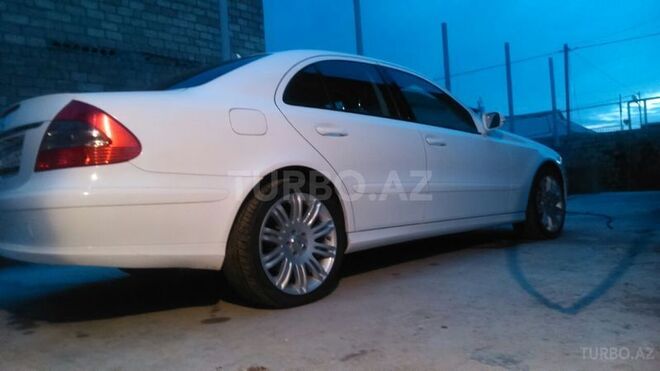 Mercedes E 220 2007, 193,000 km - 2.2 l - Bakı