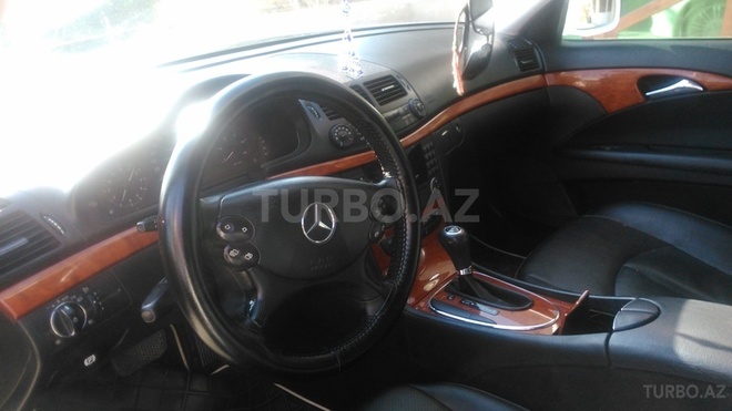 Mercedes E 220 2007, 193,000 km - 2.2 l - Bakı