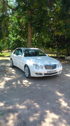 Mercedes E 220 2007, 193,000 km - 2.2 l - Bakı