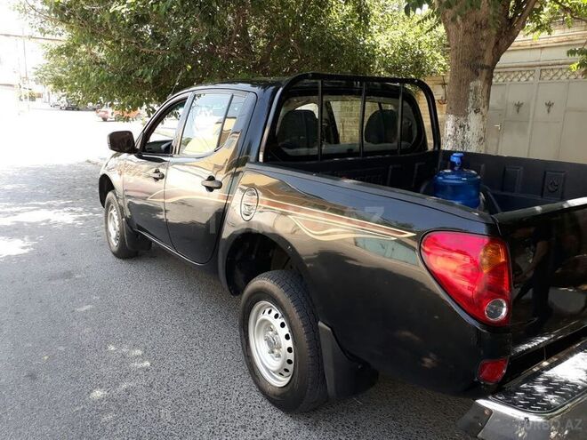 Mitsubishi L200 2008, 188,000 km - 2.5 l - Bakı