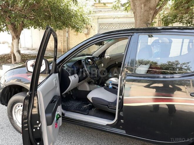 Mitsubishi L200 2008, 188,000 km - 2.5 l - Bakı