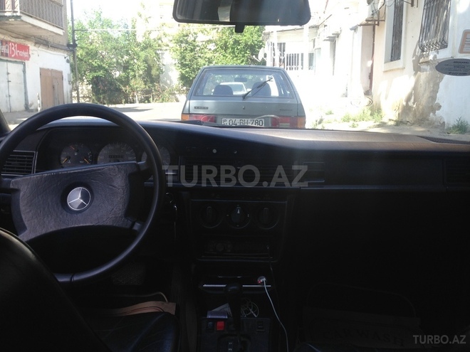 Mercedes 190 1989, 309,000 km - 2.6 l - Bakı