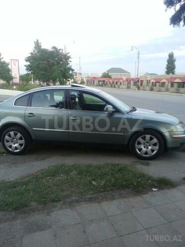 Volkswagen Passat 2004, 145,000 km - 0.2 l - Mingəçevir
