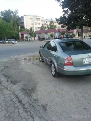 Volkswagen Passat 2004, 145,000 km - 0.2 l - Mingəçevir