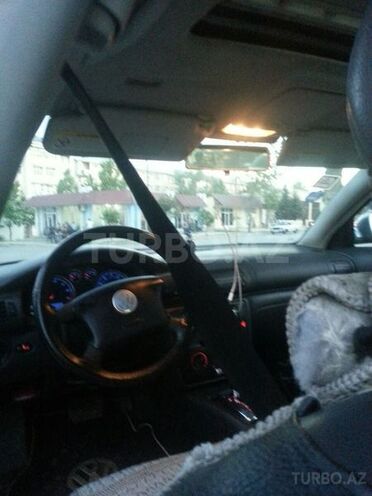 Volkswagen Passat 2004, 145,000 km - 0.2 l - Mingəçevir