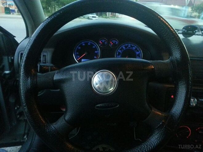 Volkswagen Passat 2004, 145,000 km - 0.2 l - Mingəçevir