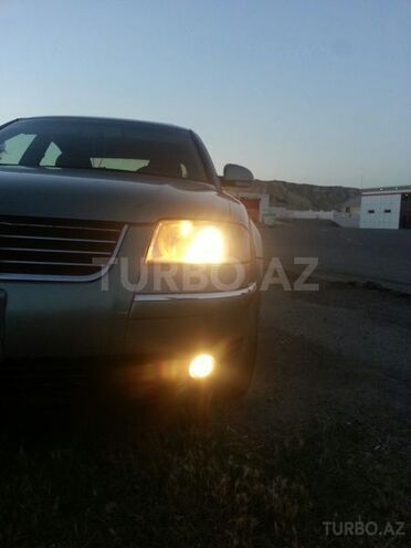 Volkswagen Passat 2004, 145,000 km - 0.2 l - Mingəçevir