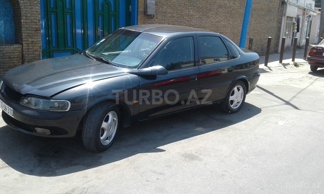 Opel Vectra 1998, 150,000 km - 1.8 l - Bakı