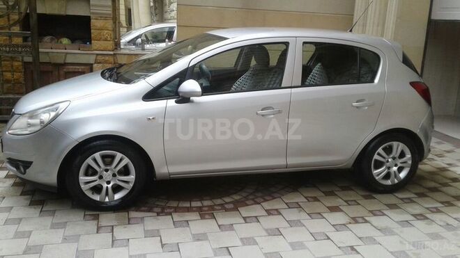 Opel Corsa 2008, 260,000 km - 1.4 л - Bakı