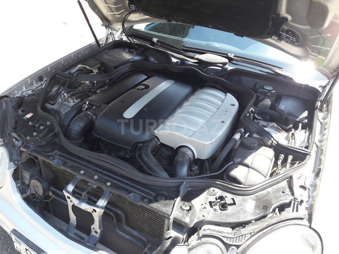 Mercedes E 270 2002, 212,000 km - 2.7 l - Bakı