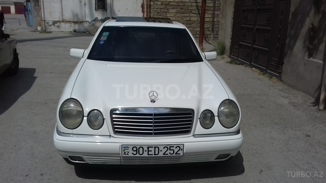 Mercedes E 230 1996, 200,000 km - 2.3 l - Bakı