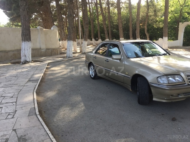 Mercedes C 240 1997, 360,726 km - 2.4 л - Sumqayıt