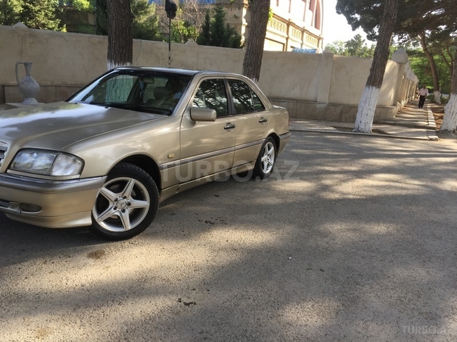 Mercedes C 240 1997, 360,726 km - 2.4 л - Sumqayıt