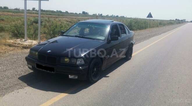 BMW 320 1996, 300,000 km - 2.0 л - Bakı