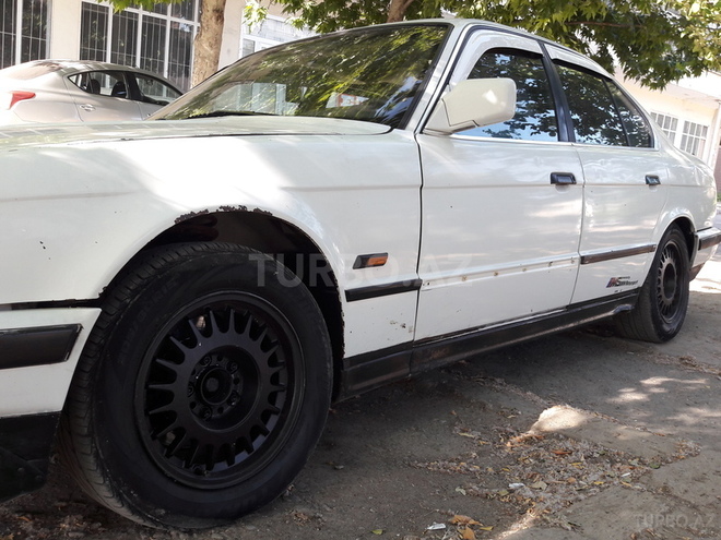 BMW  1988, 200,000 km - 0.3 l - Bakı