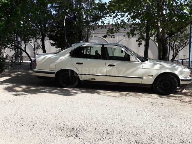 BMW  1988, 200,000 km - 0.3 l - Bakı