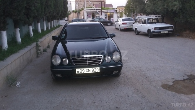 Mercedes E 270 2001, 349,000 km - 2.7 л - Bakı