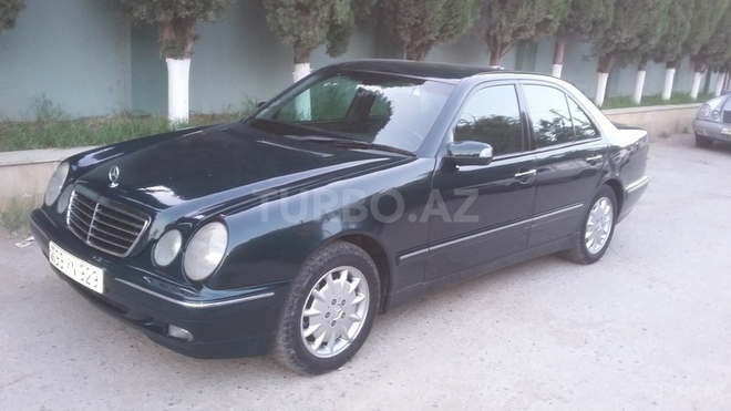 Mercedes E 270 2001, 349,000 km - 2.7 л - Bakı